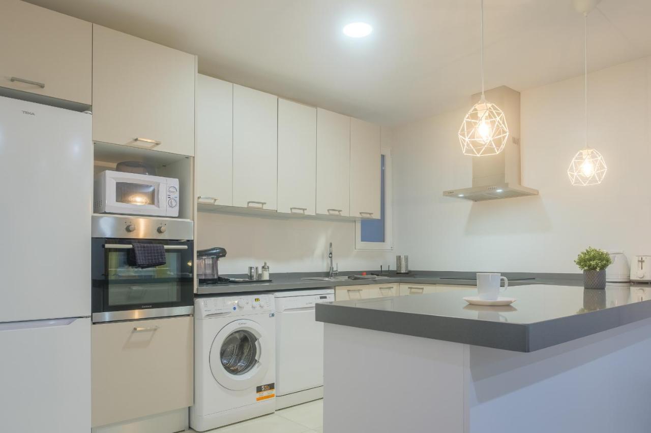 ולנסיה Bright, Brand New & Very Comfortable Apartment מראה חיצוני תמונה